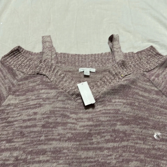 Ny & Company Cold Shoulder Sweater purple and cream size XL NWT - Picture 2 of 4